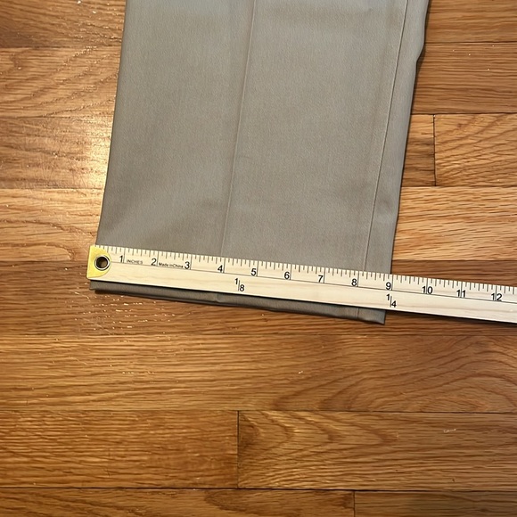 Lands end traditional fit Classic Tan Men's Pants size 38 - Picture 7 of 10